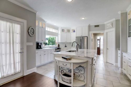 240 Edgewood Dr, Montgomery TX 77356-8408 exterior