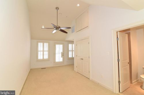 713 Carpenter Rd, Alexandria VA  22314-6227 exterior