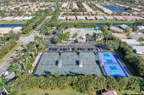 5840 Is Reach Ln, Boynton Beach FL 33437-4230 exterior