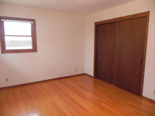 4845 82nd St, Milwaukee WI  53220-4217 exterior