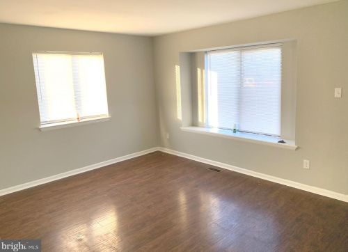 27 Erbitea Ln, New Castle DE 19720-4655 exterior