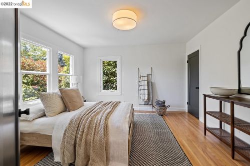 20 Hopkins Ct, Berkeley CA 94706-2511 exterior