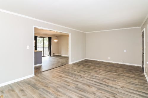 5240 Longmeadow Ln, Atlanta GA  30349-3124 exterior