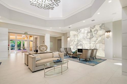 7303 Lahana Cir, Boynton Beach FL 33437-7174 exterior