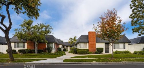 1345 Victoria Dr, Fullerton CA 92831-3456 exterior