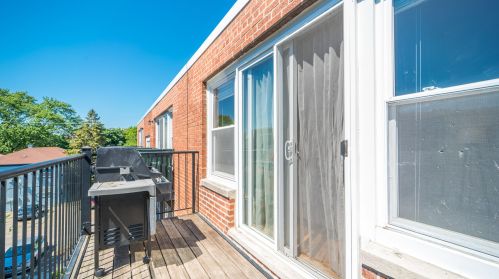 2620 Catalpa Ave, Chicago IL 60625-3128 exterior