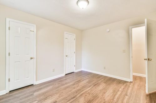 3032 Chesterfield Ct, Lithonia GA 30039-4683 exterior