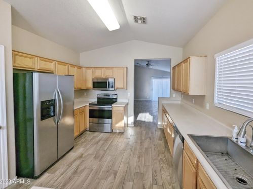 21841 33rd Ave, Phoenix AZ  85027-1663 exterior