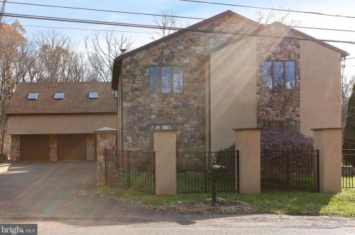 1952 Orlando Rd, Pottstown PA  19464-2339 exterior