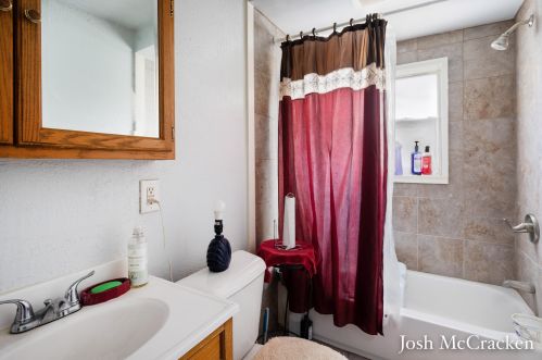 14 Cres Ave, Meskegon MI 49444-3066 exterior