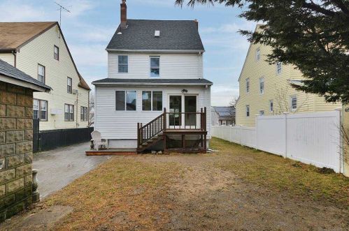 91 Amherst Rd, Valley Stream NY 11581-3314 exterior