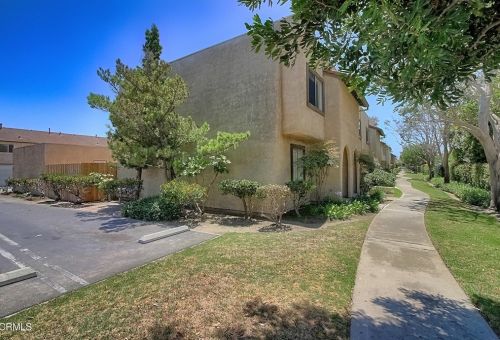 3131 Kelp Ln, Oxnard CA 93035-1665 exterior