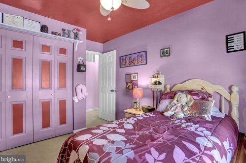 141 Pheasant Run Ln, Hanover PA 17331-9186 exterior