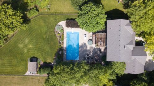 2221 Manuela Dr, Chaska, MN 55318-1295