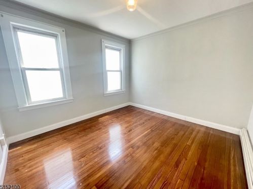 29 Vincent St, Newark NJ  07105-4407 exterior