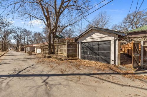 444 Melville Ave, Saint Louis MO 63130-4509 exterior