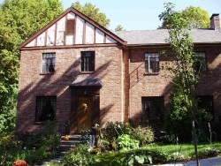 56 Boulevard Rd, Newton, MA 02459-1204