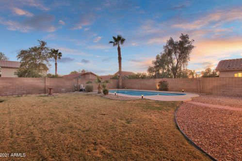 1097 Swan Dr, Chandler AZ 85286-7543 exterior