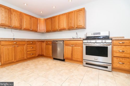 635 Chambers St, Trenton NJ  08611-3701 exterior