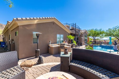 10210 18th Ave, Phoenix AZ  85041-9118 exterior