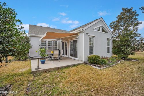 71 Spg Beauty Dr, Bluffton SC 29909-7149 exterior