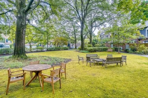 238 15th St, Atlanta GA  30318-7806 exterior