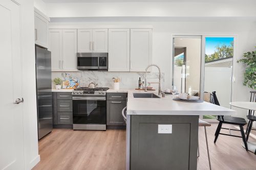 4111 Clairemont Mesa Blvd, San Diego CA  92117-2719 exterior