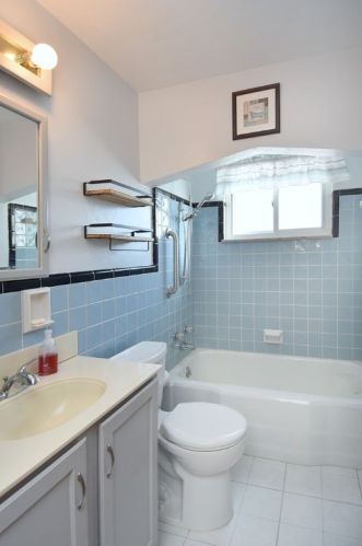 7934 Elm St, Pittsburgh PA 15221-1920 exterior