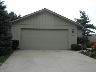 19211 Co Moor Blvd, Cleveland, OH 44149-3164