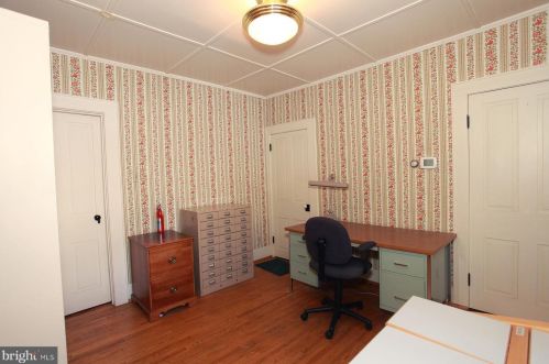 223 Washington St, Huntingdon PA 16652-1525 exterior