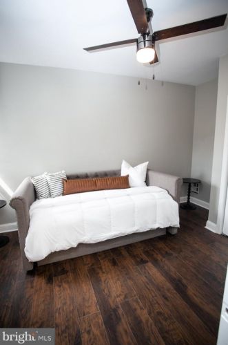 2022 21 St, Philadelphia PA 19145-2722 exterior