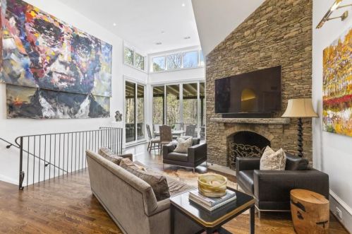 1165 Conway Dr, Atlanta GA 30327-3535 exterior