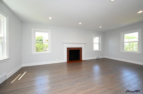 1707 76th Ct, Chicago IL  60707-4104 exterior