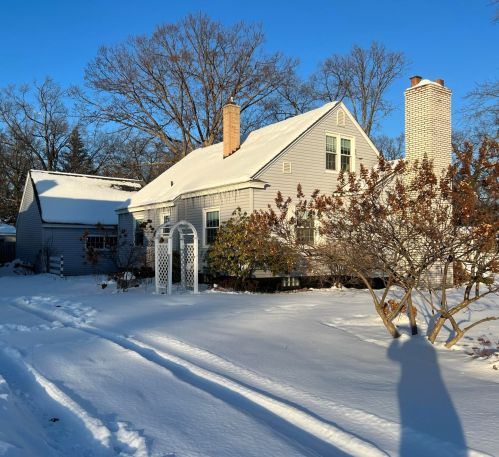 2515 Cumberland St, Meskegon, MI 49441-3116