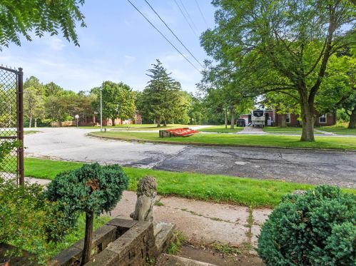 704 Oak St, Manitowoc WI 54220-2848 exterior