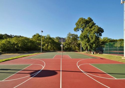 4520 Eagle Feather Dr, Austin TX 78735-6466 exterior