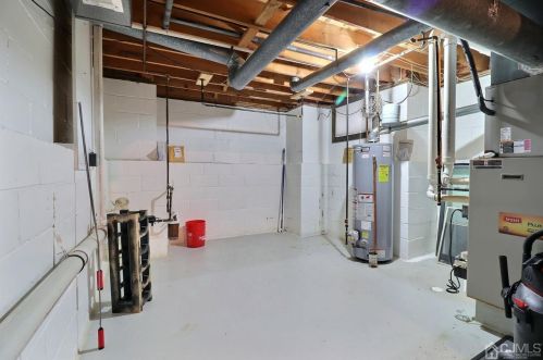 200 Concord Pl, New Brunswick NJ 08902-4572 exterior