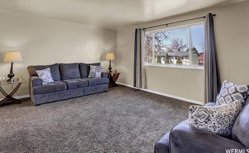 690 Aloha Ln, Sandy, UT 84070-0962