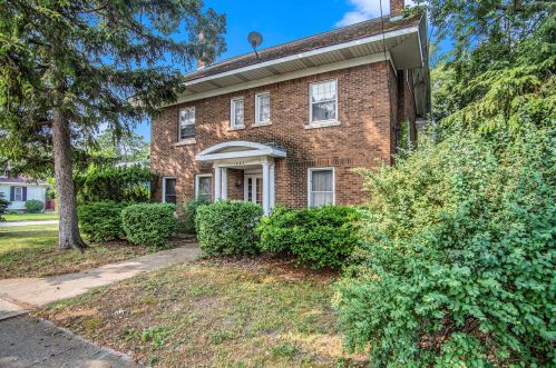 1285 Ransom St, Meskegon, MI 49442-3327