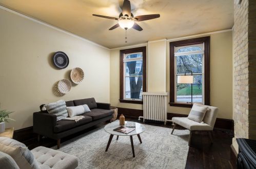 1750 Palmer St, Milwaukee, WI 53212-3928