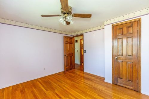 702 Knollwood Dr, Woonsocket RI 02895-2632 exterior