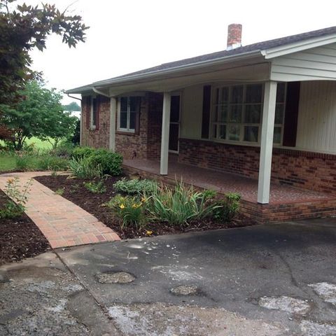 235 Churchview Dr, Lawndale, NC 28090-9627