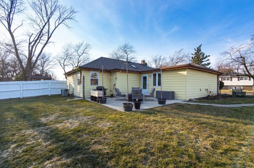 11601 Komensky Ave, Chicago IL 60623-1229 exterior