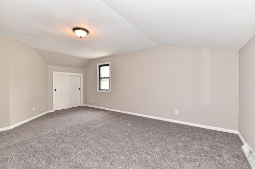 8912 Auer Ave, Milwaukee WI  53222-3624 exterior