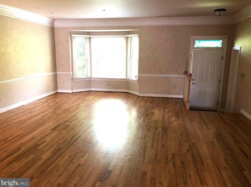 7230 Aynsley Ln, Mc Lean VA  22102-2919 exterior