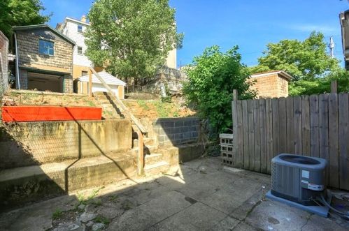 1255 Arkansas Ave, Pittsburgh PA  15216-2603 exterior