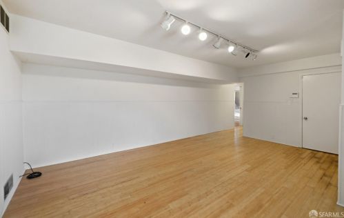 1306 Murchison Dr, Millbrae CA 94030-3026 exterior