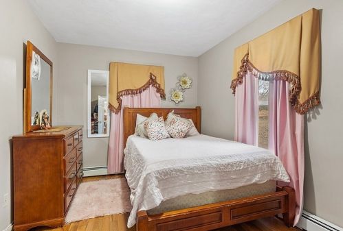 48 Trowbridge Circuit, Worcester MA 01603-2223 exterior