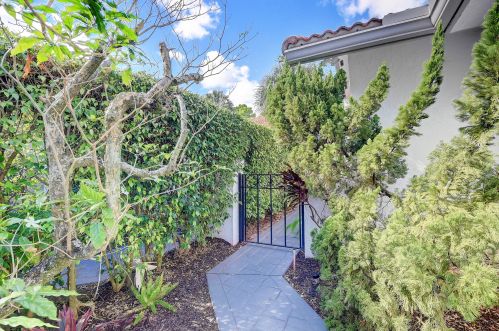 2249 53rd St, Boca Raton FL  33496-3453 exterior