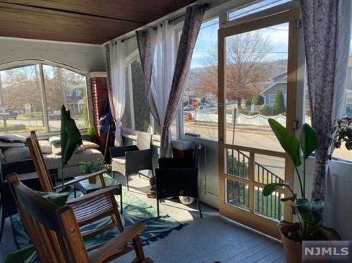 203 4th Ave, Paterson NJ  07506-1547 exterior